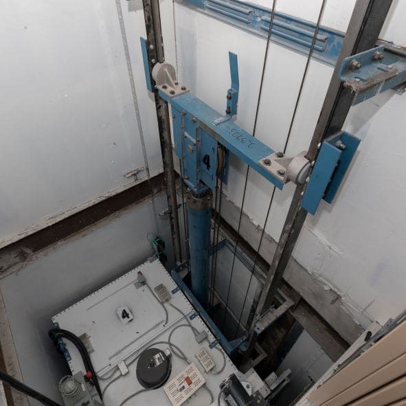 Hydraulic Piston Cabin